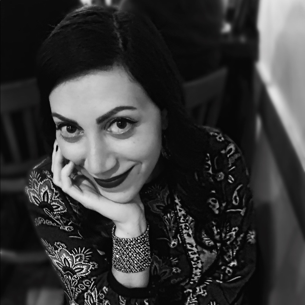 Meet your posher, Lana